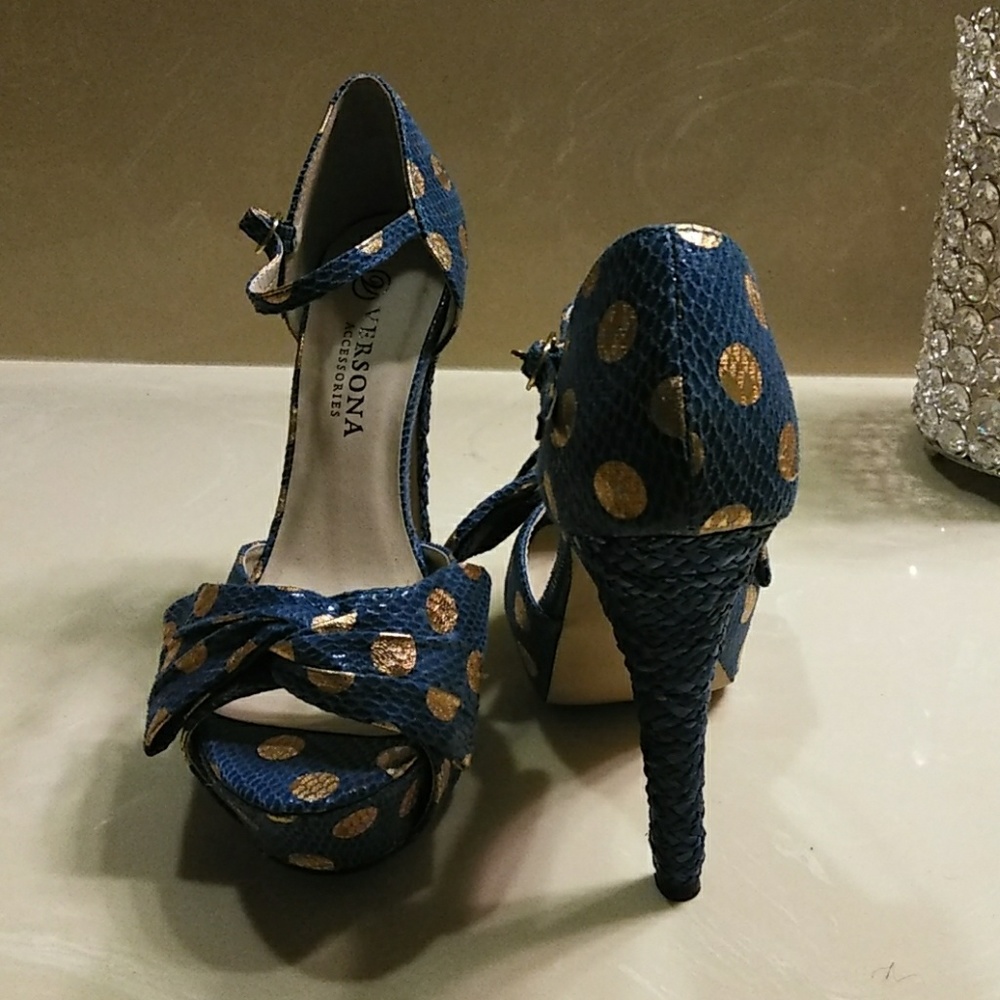 Heels - Picture 4 of 4
